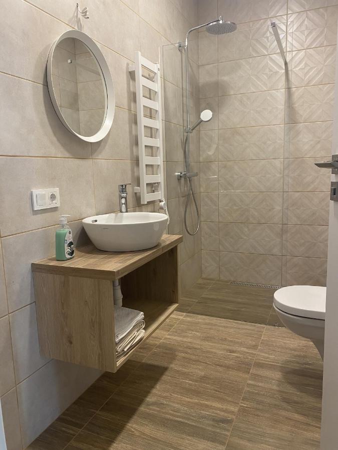 Kalvari Apartments VNO Esterno foto